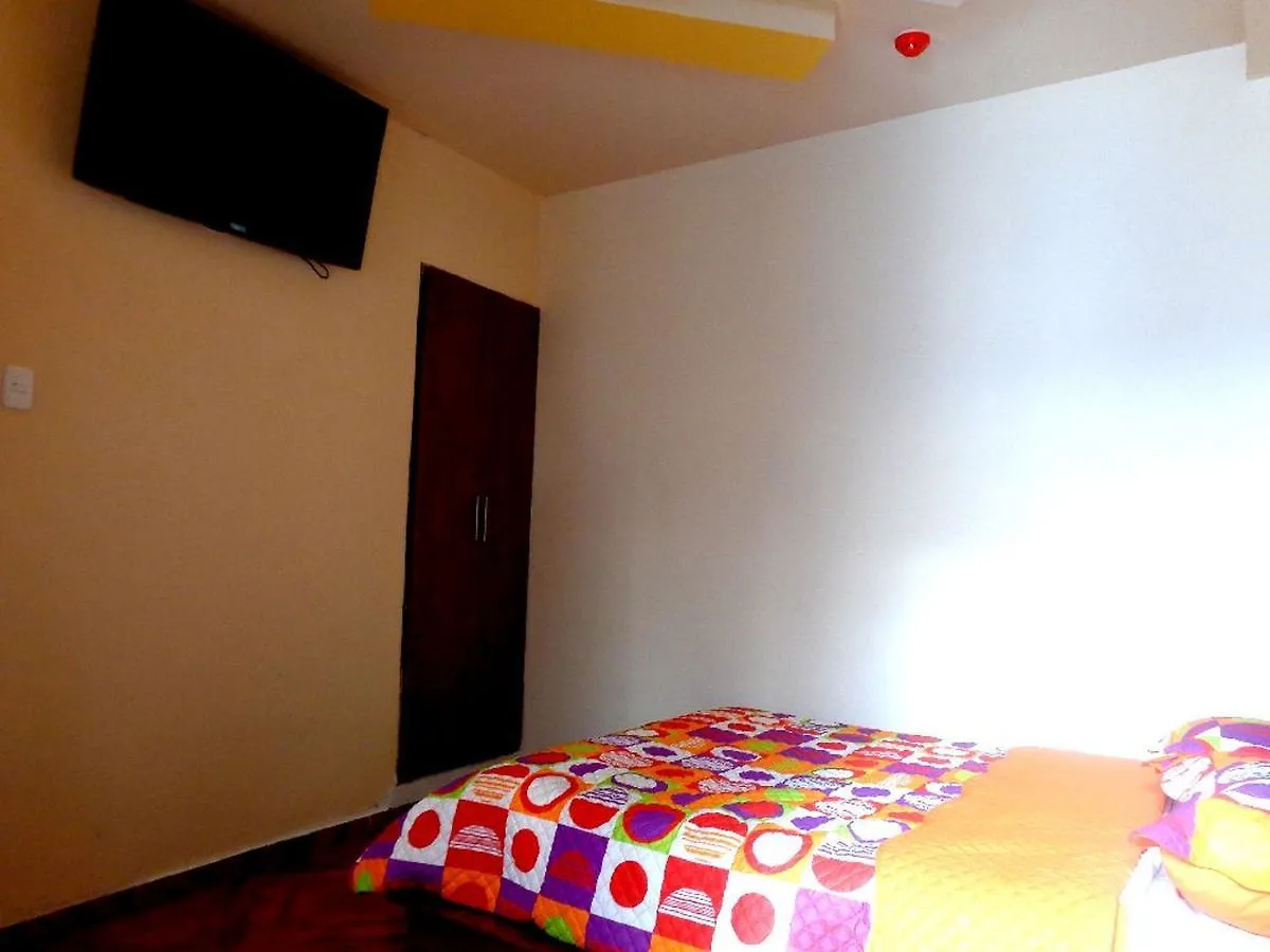 Albergue History Hostal Quito Equador